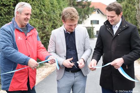 Odprtje dveh asfaltiranih odsekov javnih poti v Volčjem Potoku (11)
